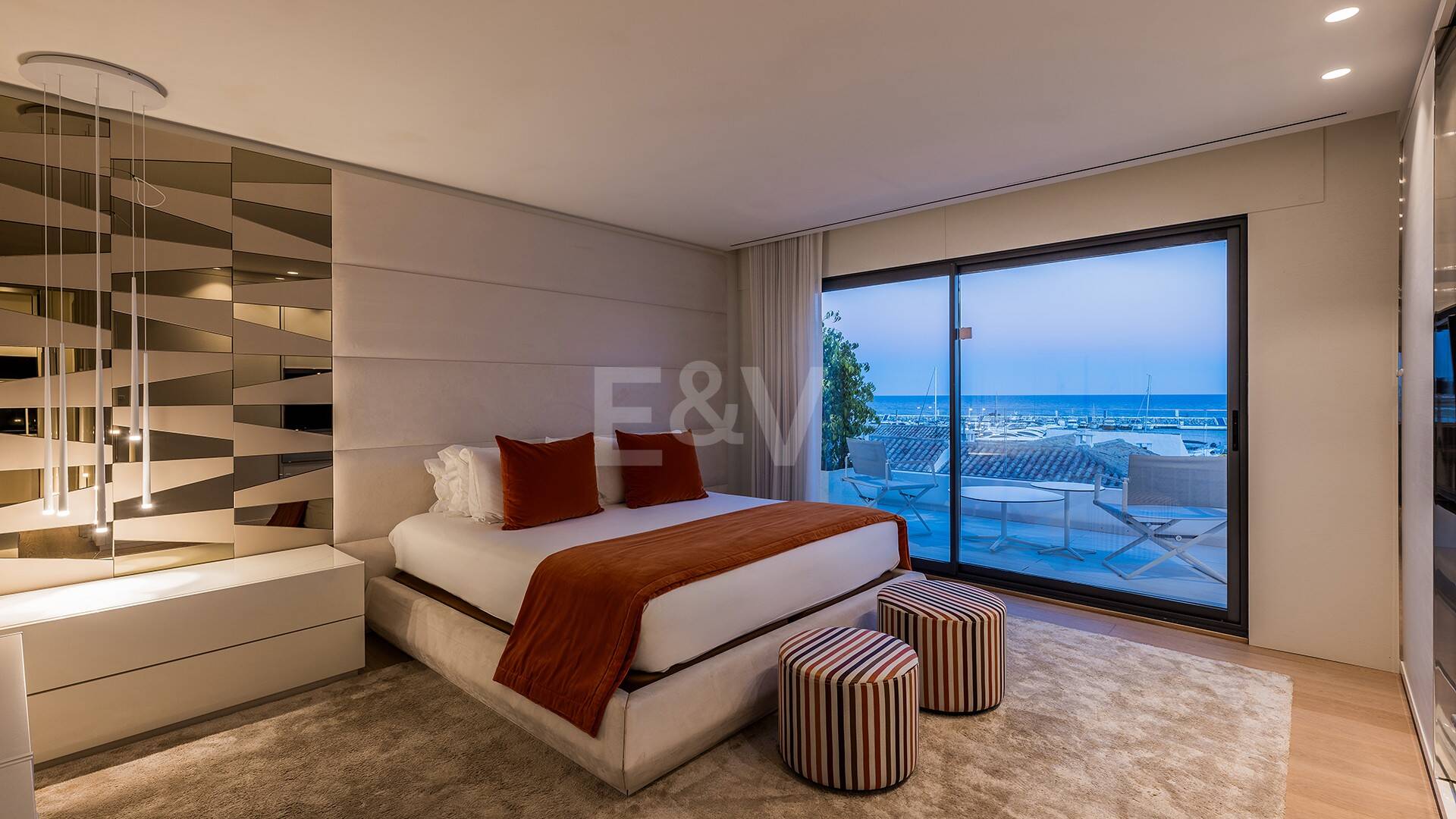 Espectacular Ático de Lujo en Puerto Banús con vistas a la marina