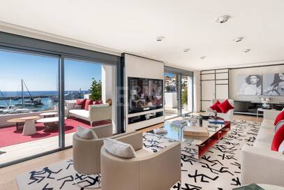 Spektakulär lyx Penthouse med Harbor View i Puerto Banús