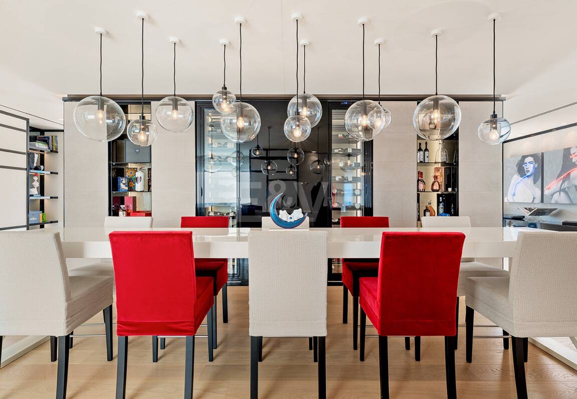 Spektakulär lyx Penthouse med Harbor View i Puerto Banús