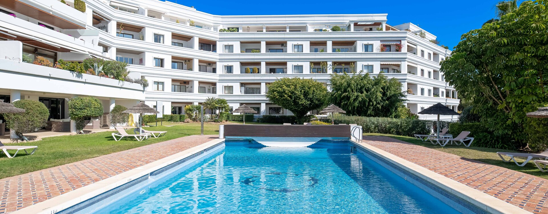 Apartament na sprzedaż w Nueva Andalucia, Marbella