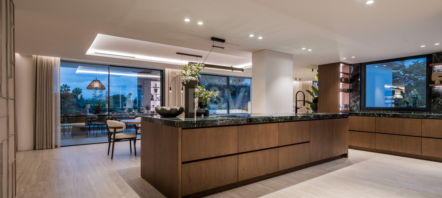 Modern Luxury Villa with Sea & Mountain Views in El Rosario
