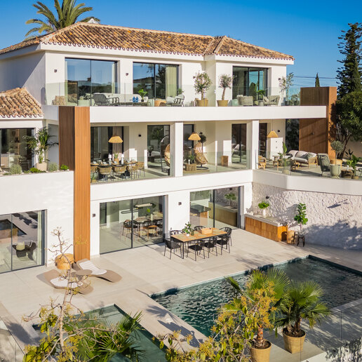 Modern Luxury Villa with Sea & Mountain Views in El Rosario