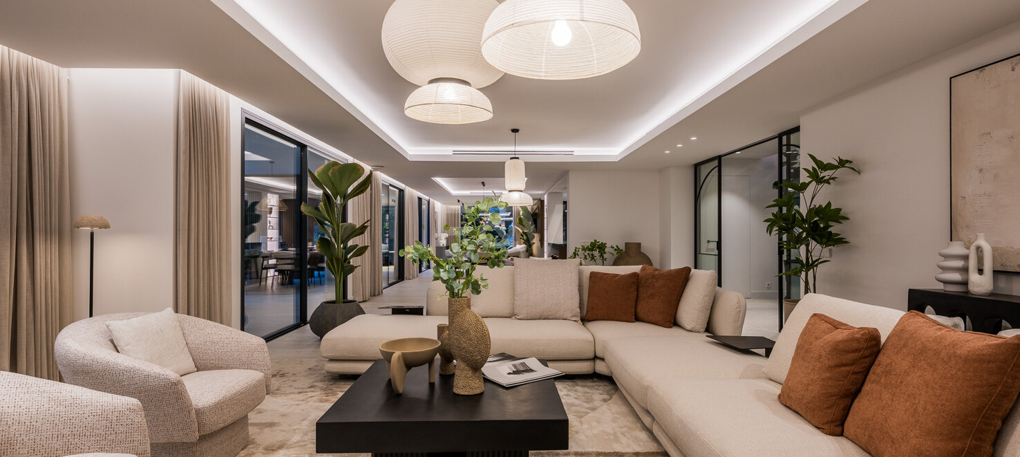 Modern Luxury Villa with Sea & Mountain Views in El Rosario