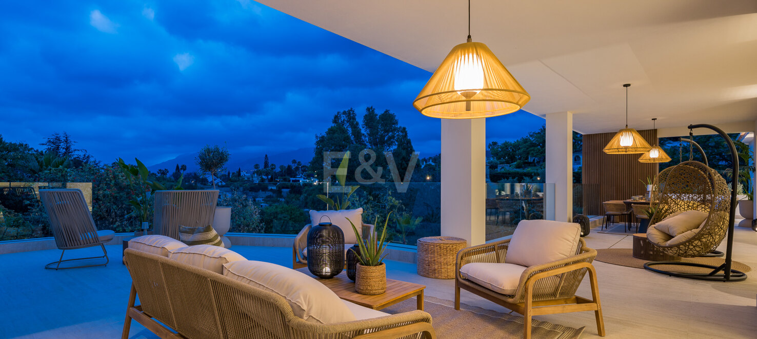 Modern Luxury Villa with Sea & Mountain Views in El Rosario