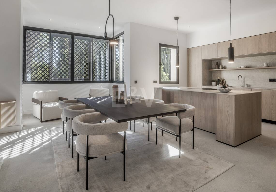 Exquisite Garden Apartment in the Exclusive Altos Reales, Sierra Blanca