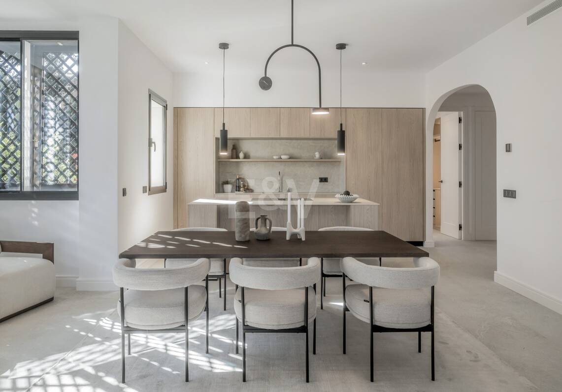 Exquisite Garden Apartment in the Exclusive Altos Reales, Sierra Blanca