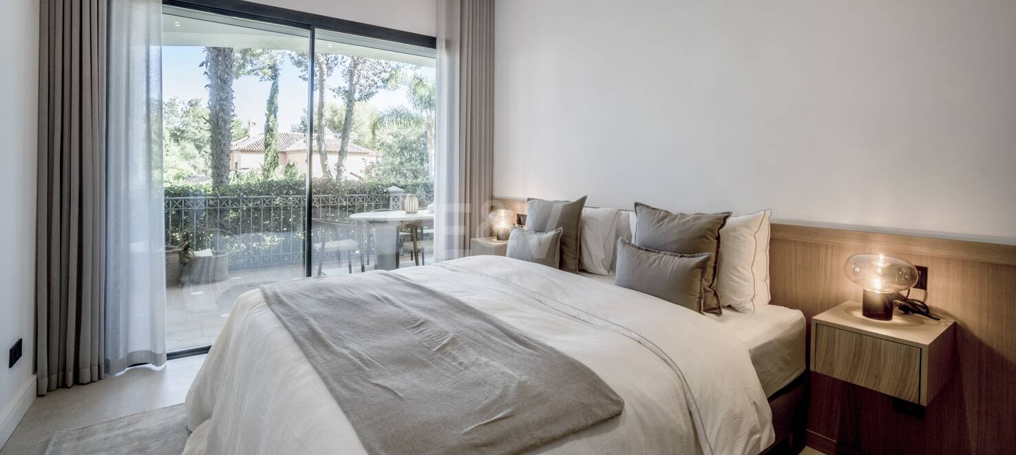 Exquisite Erdgeschosswohnung in der exklusiven Altos Reales, Sierra Blanca