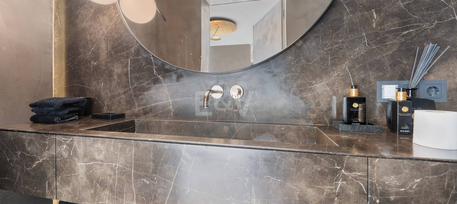 Fantastisk Villa i Río Real, Marbella med lyxfunktioner och Prime Plats