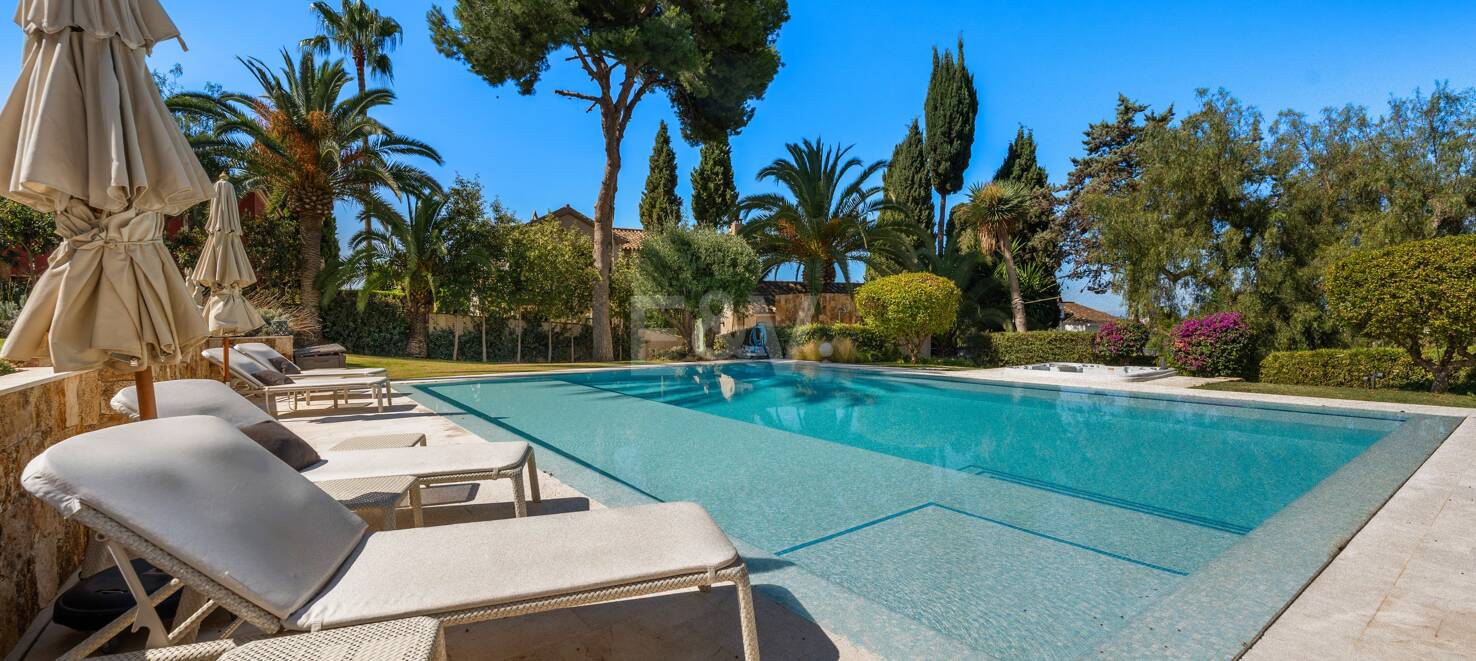 Fantastisk Villa i Río Real, Marbella med lyxfunktioner och Prime Plats