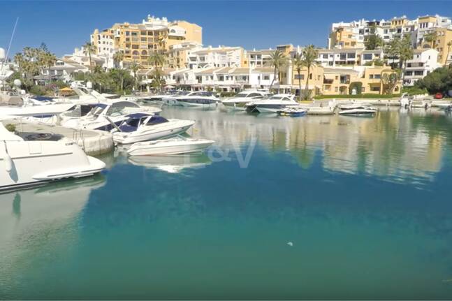 Lyxlägenhet nära Cabopino Golf