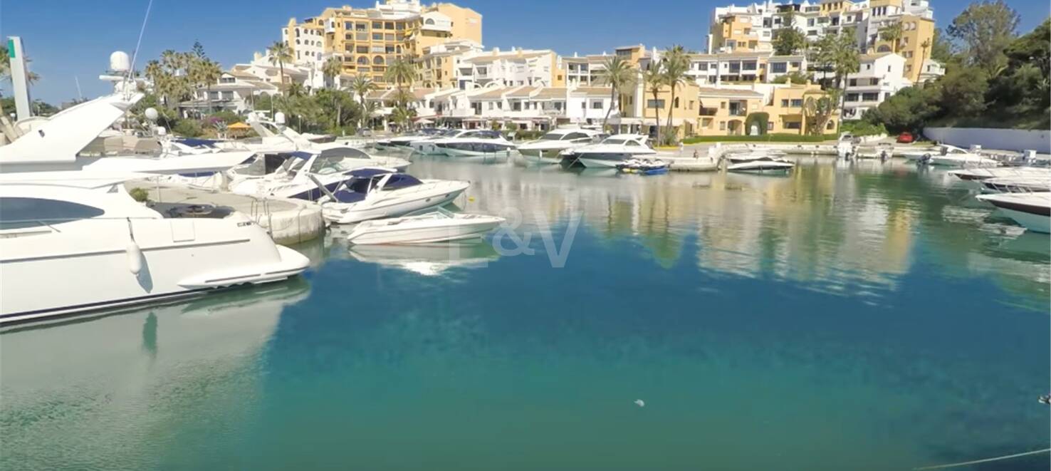 Luxury Apartment near Cabopino Golf