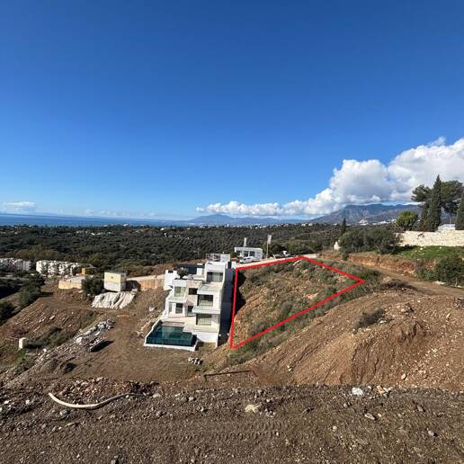 Villa moderna con vistas panorámicas al mar y montaña - Terreno y proyecto con licencia garantizada