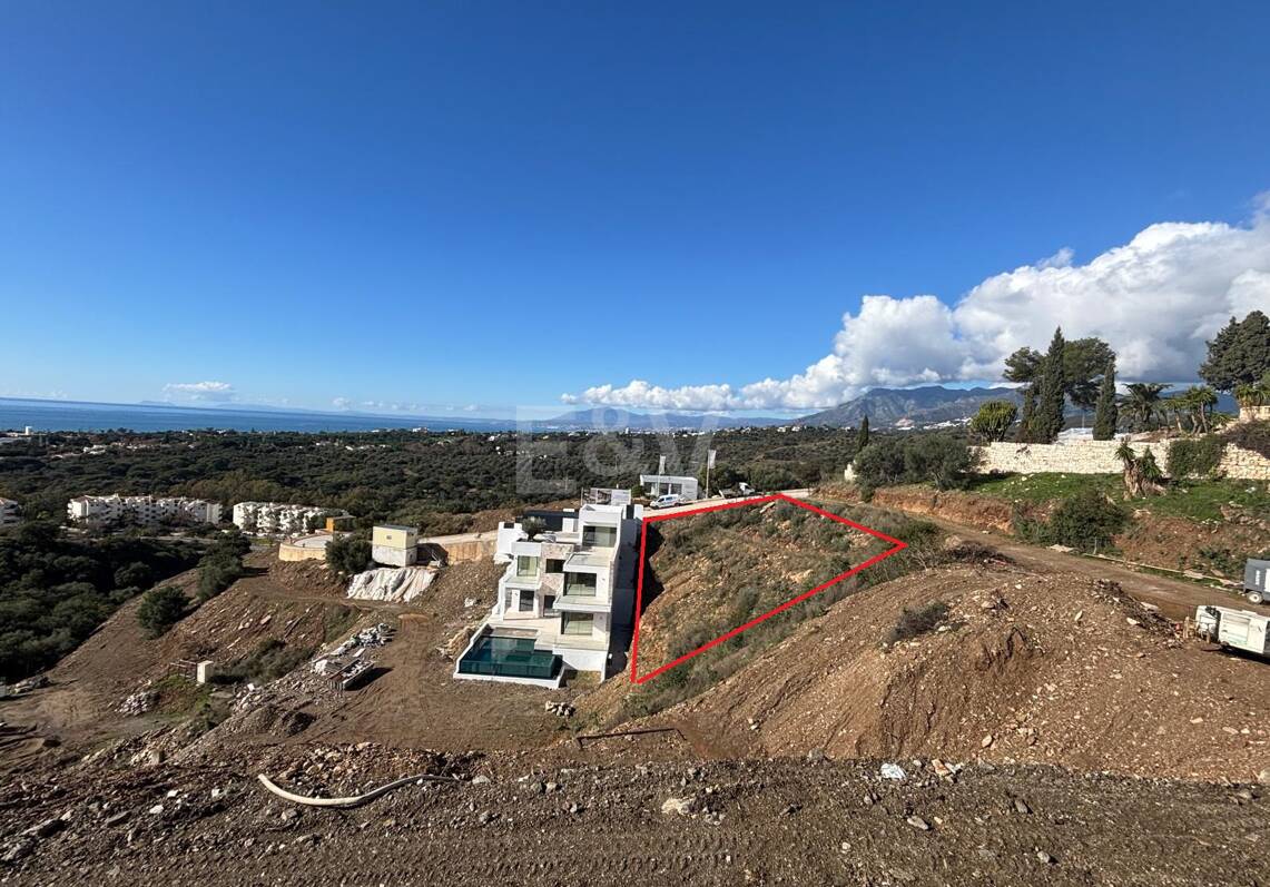 Projekt für moderne Villa mit Meerblick und genehmigter Lizenz