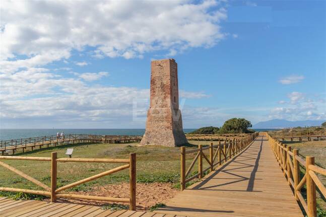 Lyxlägenhet nära Cabopino Golf