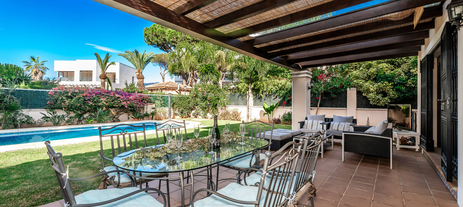 Charmig Villa Nära till stranden i Playas Andaluzas