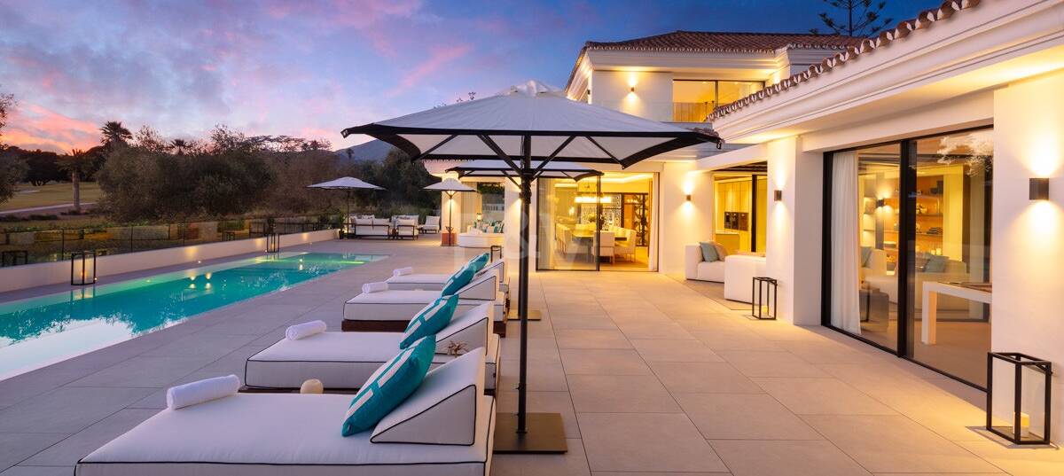 Exquisite Contemporary Villa with Golf Frontage in Las Brisas