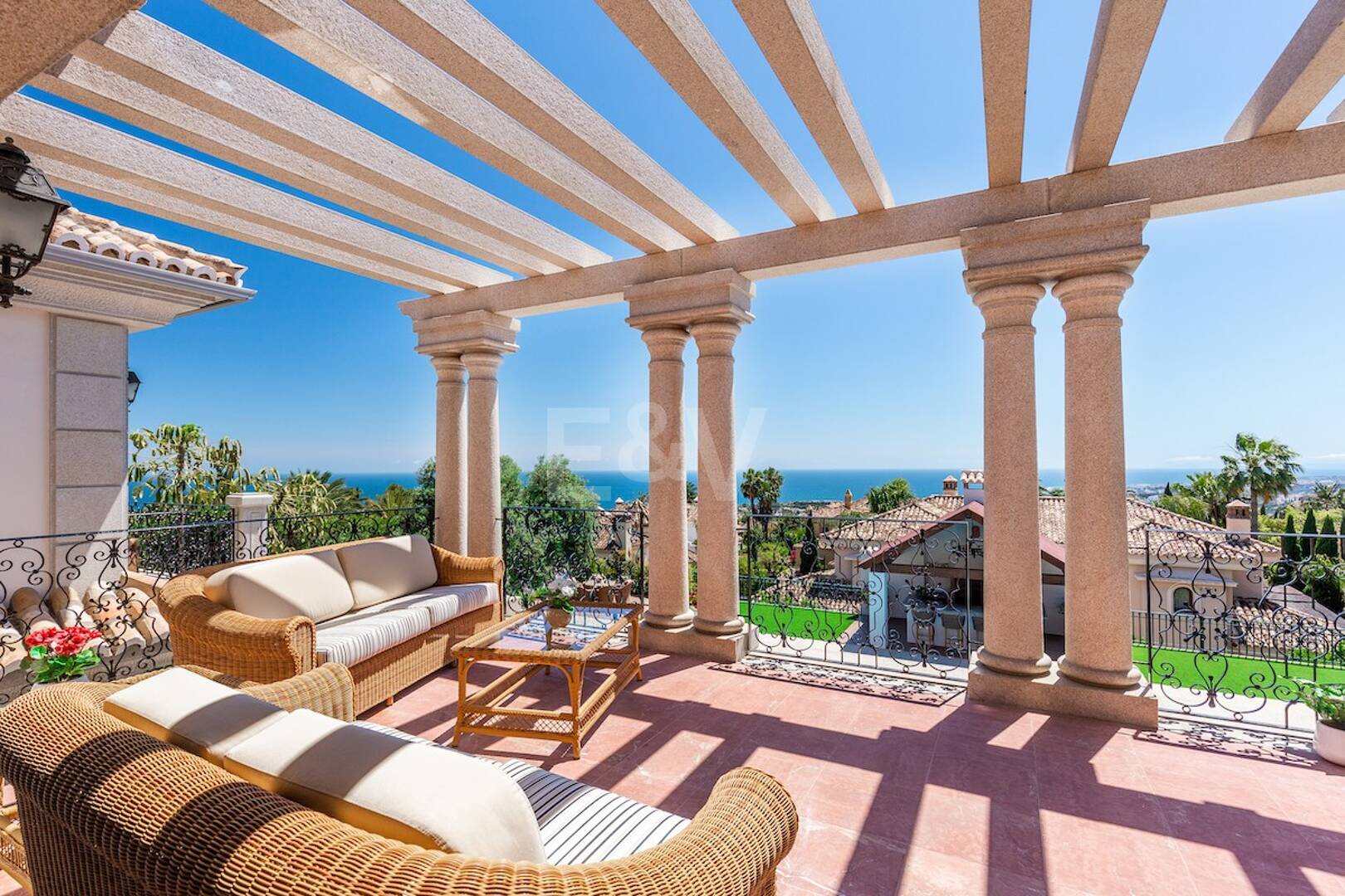 Villa d'élégance intemporelle avec vues en Sierra Blanca