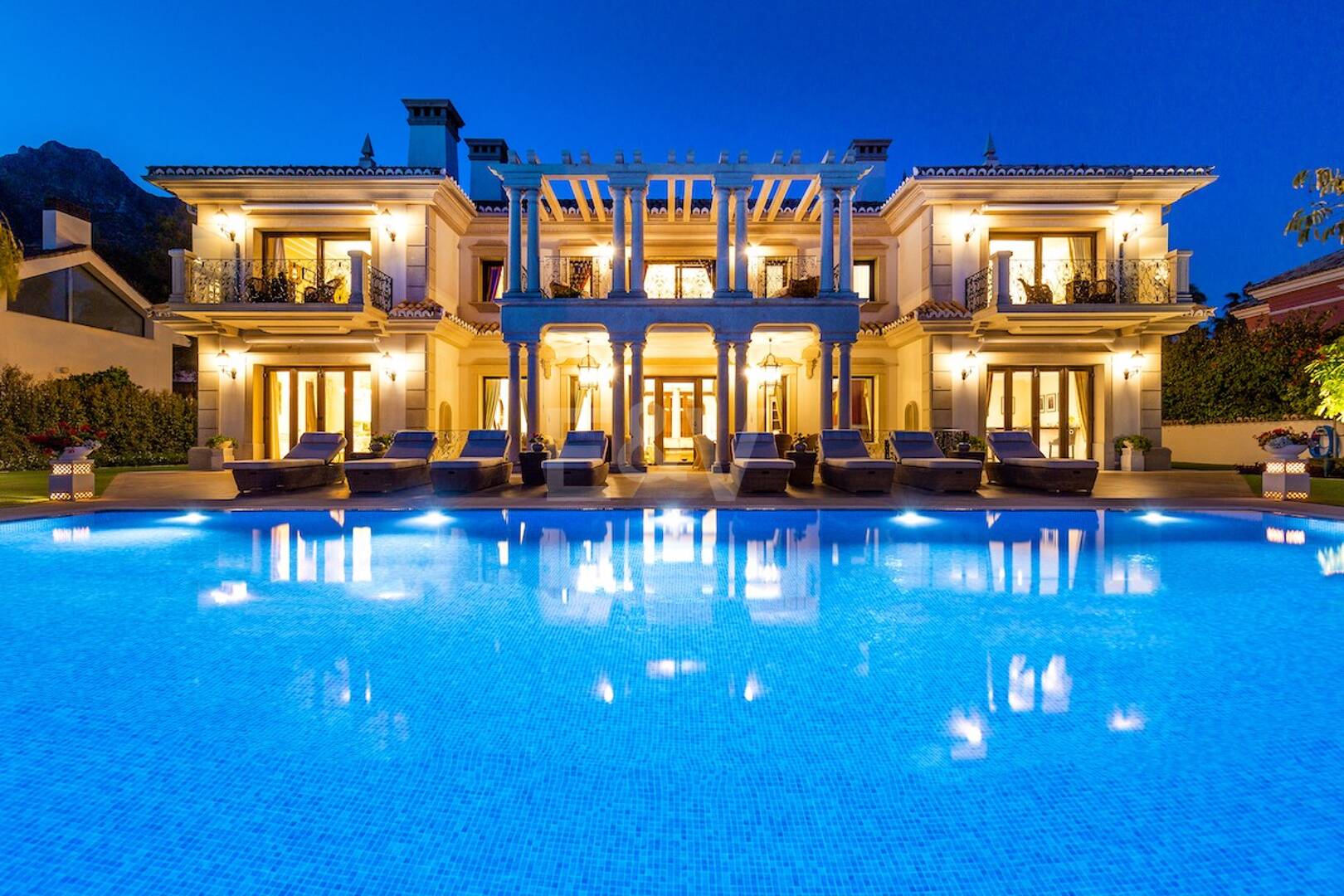 Villa d'élégance intemporelle avec vues en Sierra Blanca