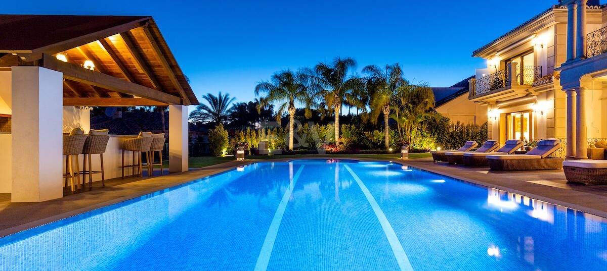 Timeless Elegance Villa with Views in Sierra Blanca