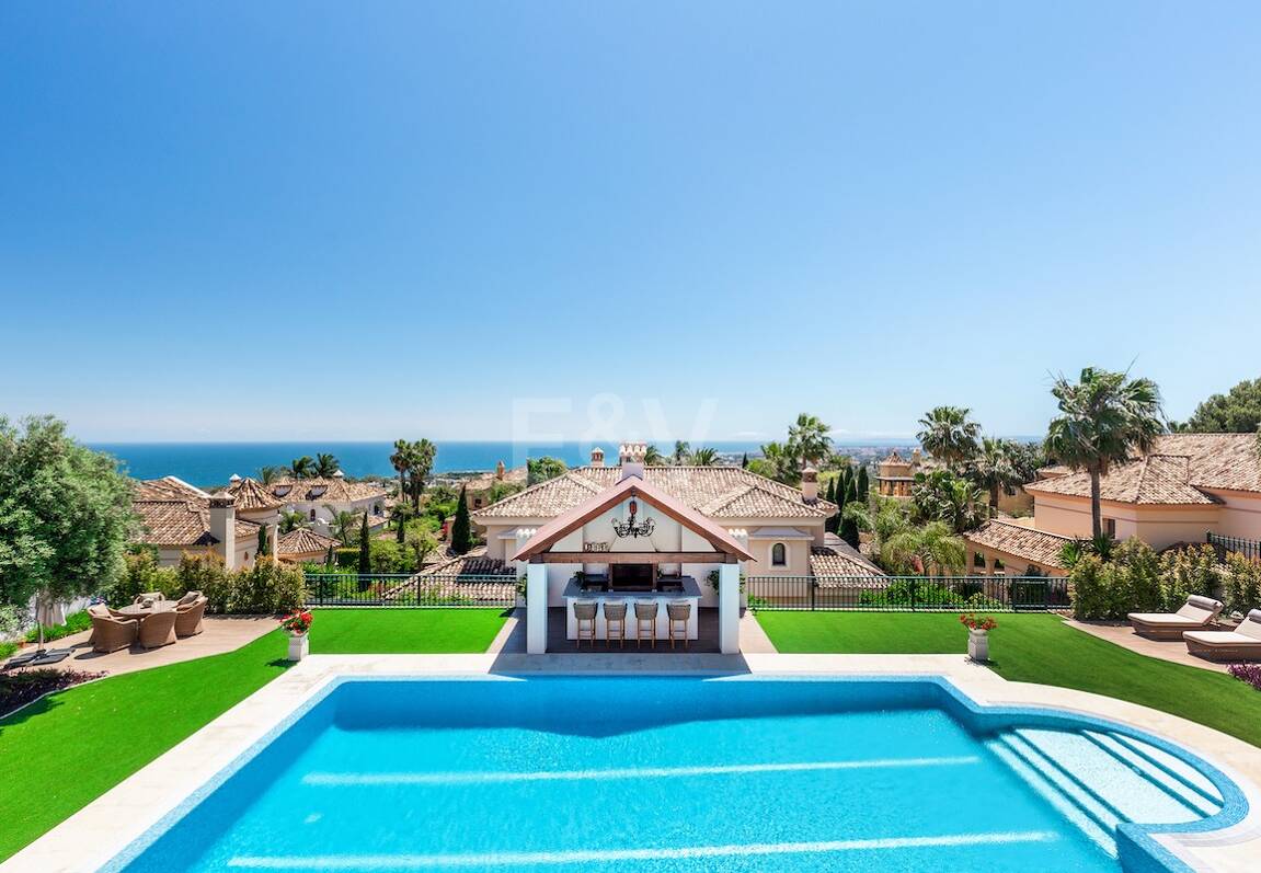 Timeless Elegance Villa with Views in Sierra Blanca