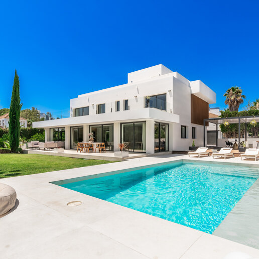 Villa till salu i Nueva Andalucia, Marbella