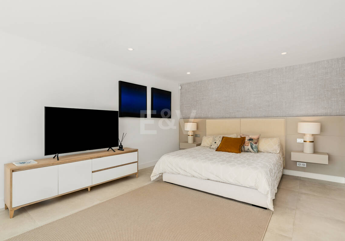 Elégante Villa moderne à proximité de Aloha Golf