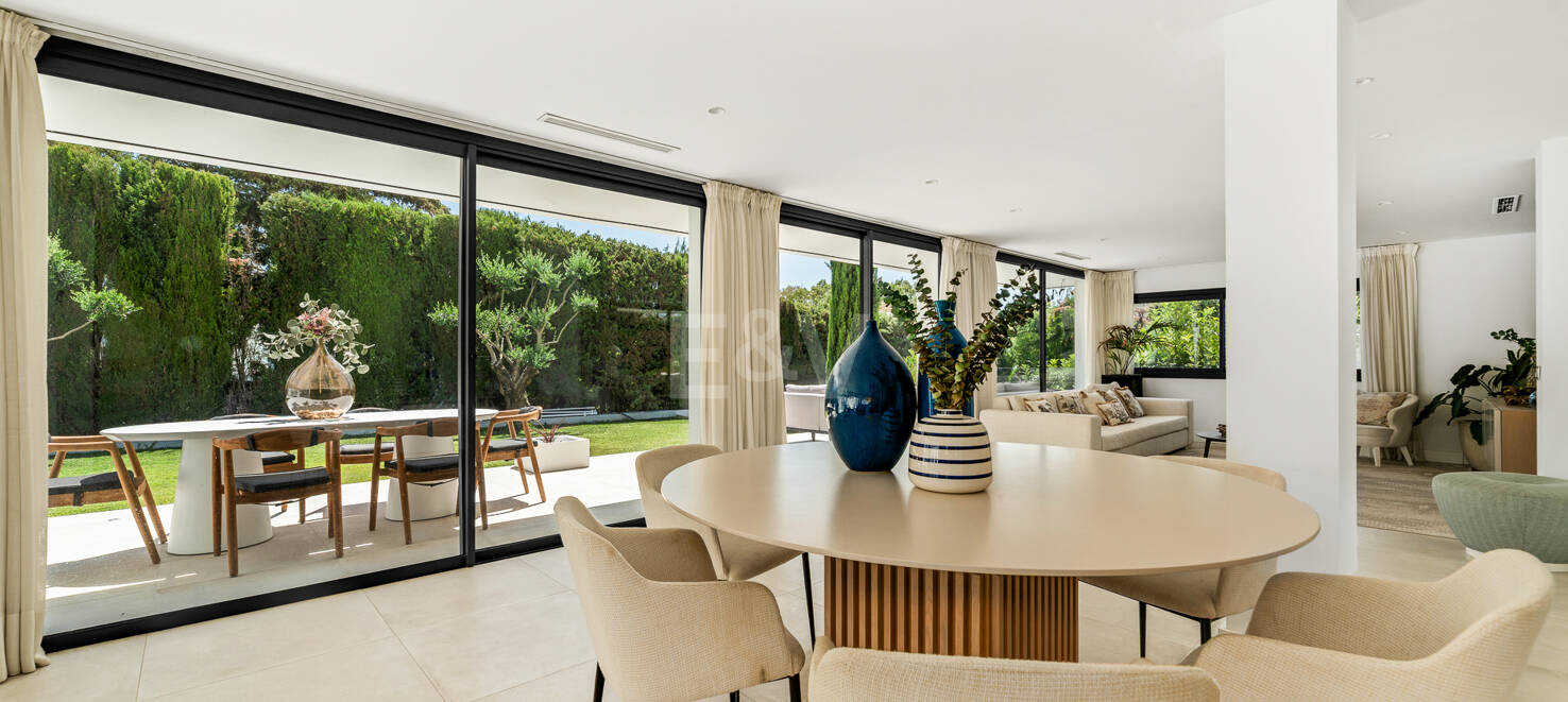 Elegant Modern Villa close to Aloha Golf