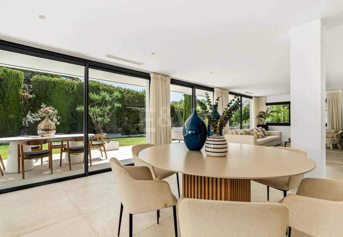 Elegant Modern Villa close to Aloha Golf