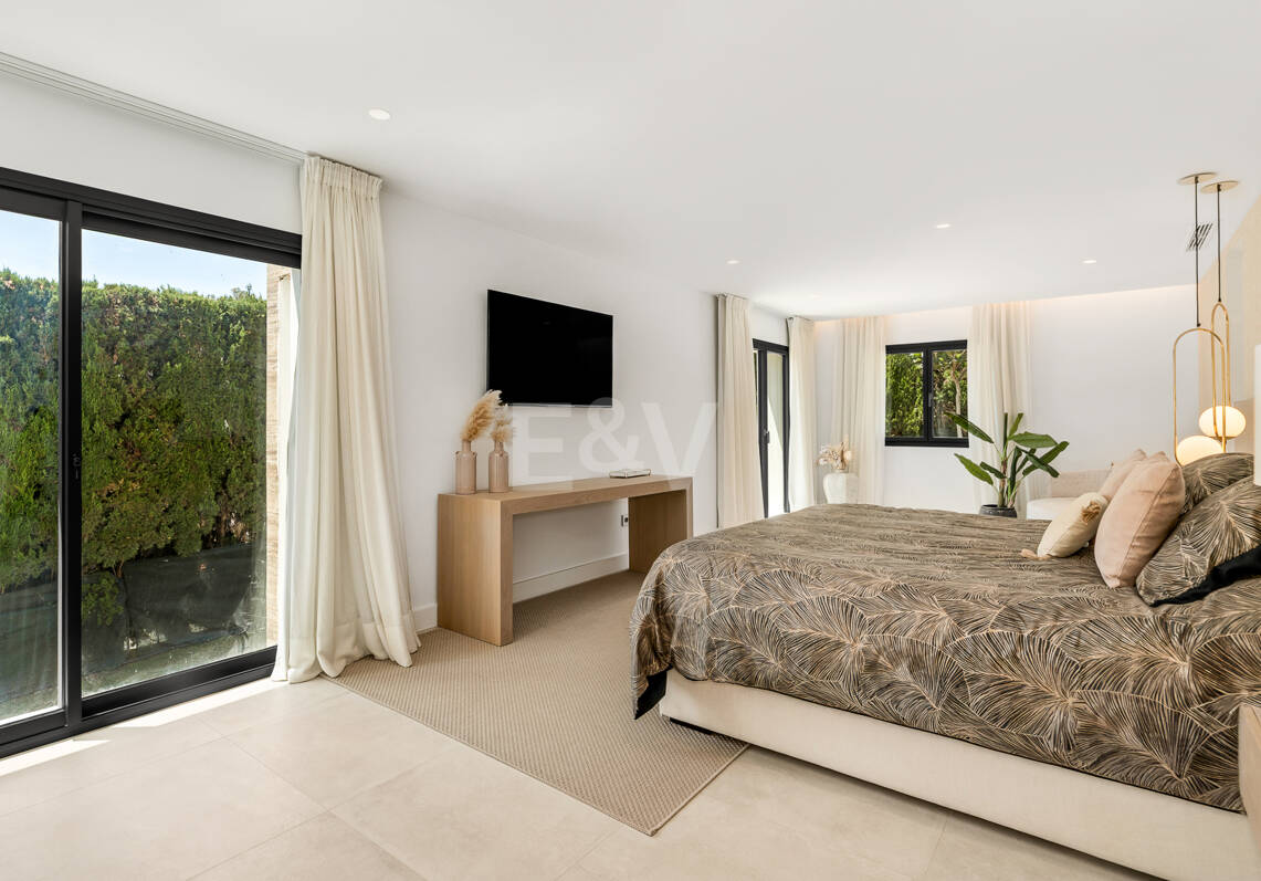 Elégante Villa moderne à proximité de Aloha Golf