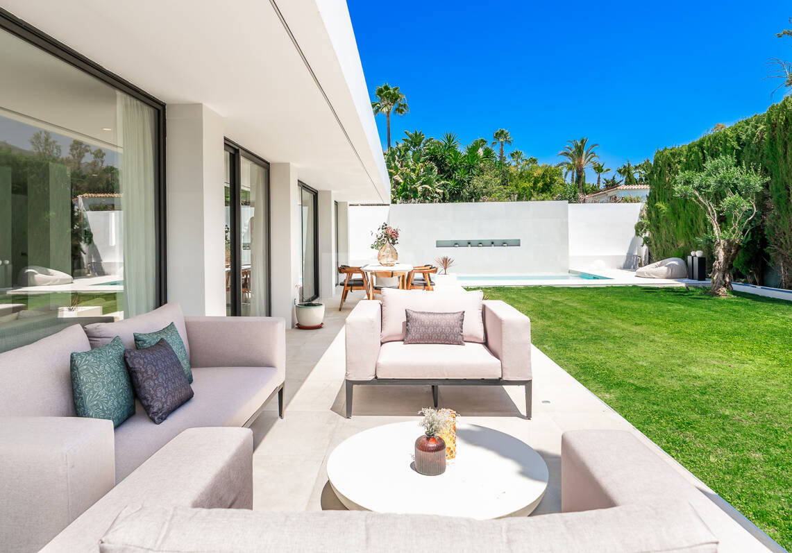 Elégante Villa moderne à proximité de Aloha Golf
