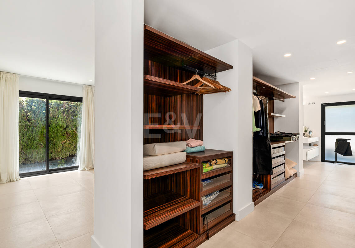 Elégante Villa moderne à proximité de Aloha Golf