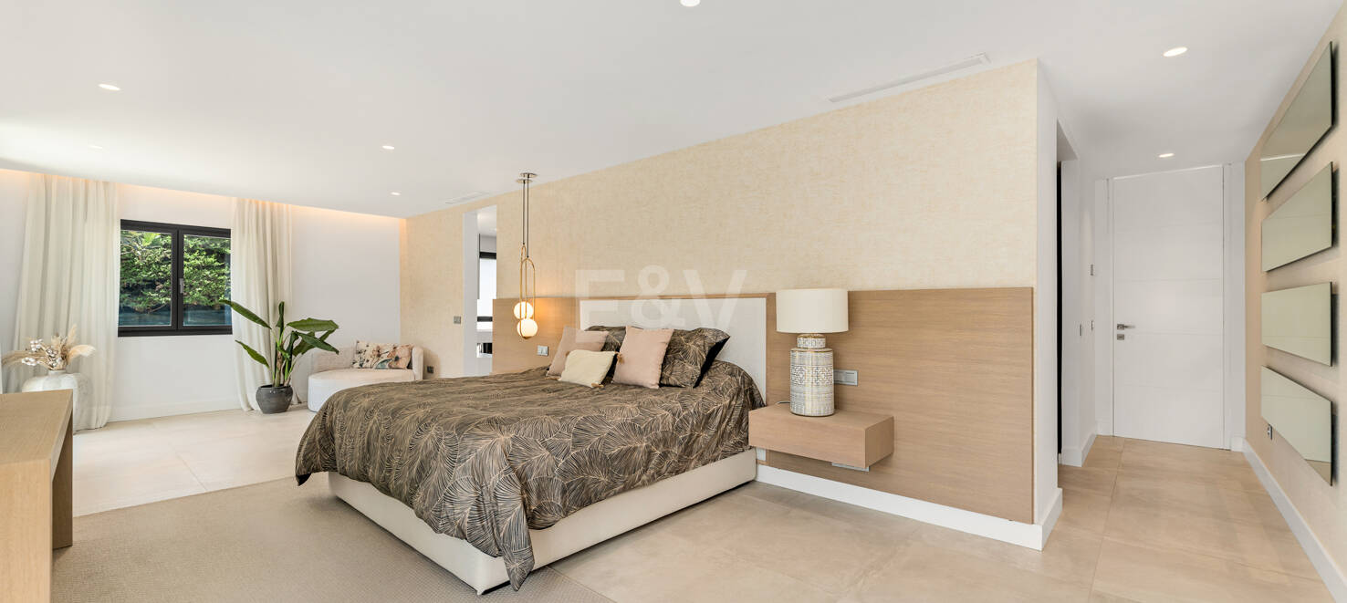 Elegant Modern Villa close to Aloha Golf