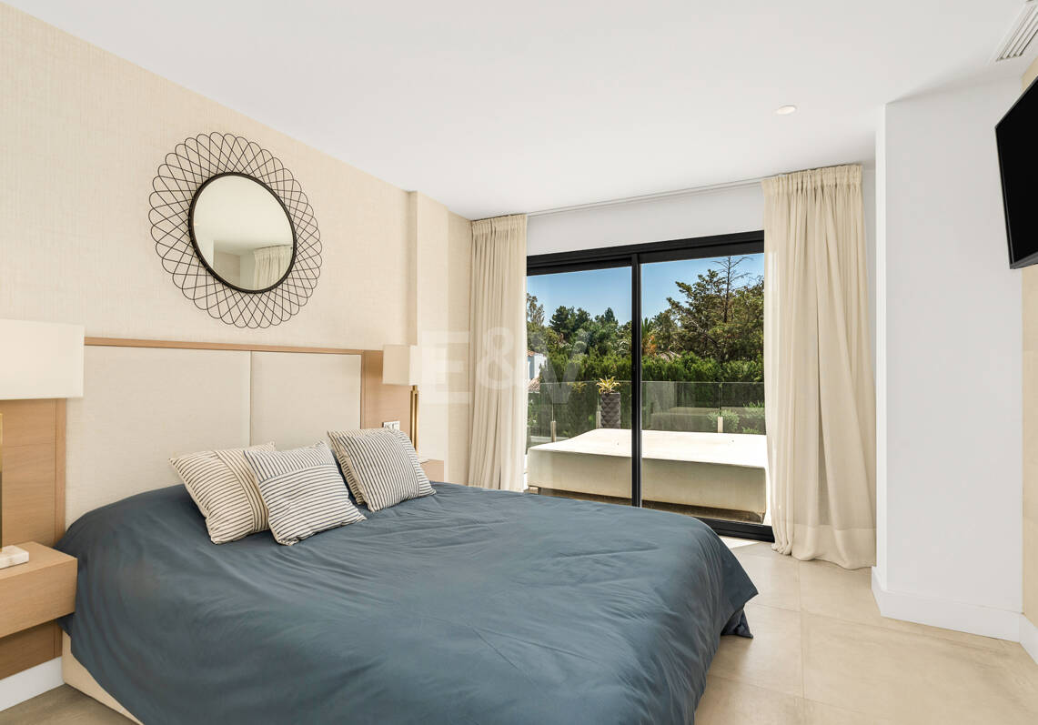 Elégante Villa moderne à proximité de Aloha Golf