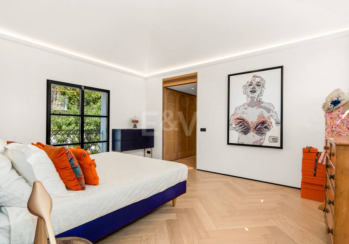 Plus spectaculaire Villa à Los Monteros, à quelques pas de la plage