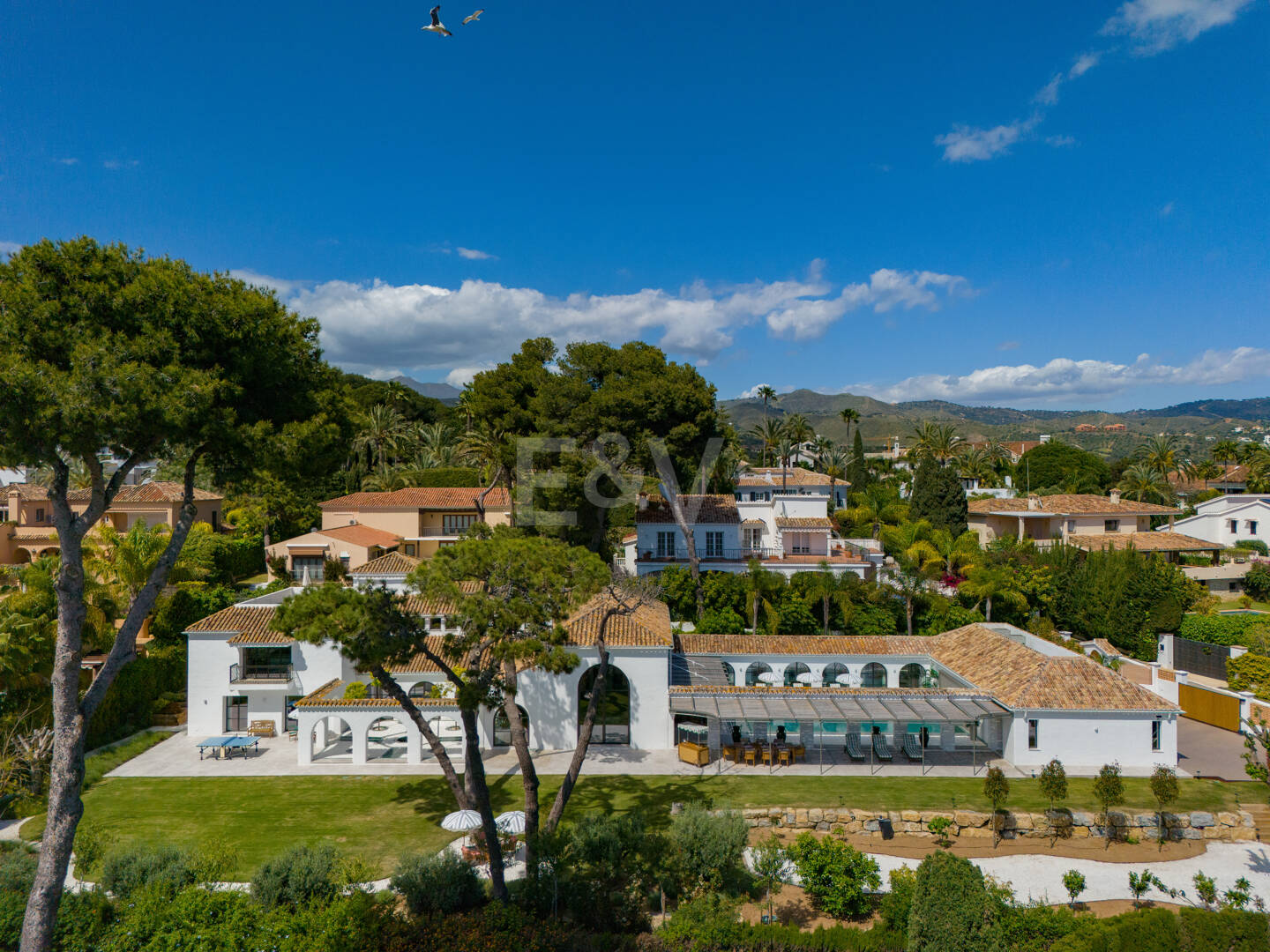 Espectacular villa en Los Monteros a unos metros de la playa