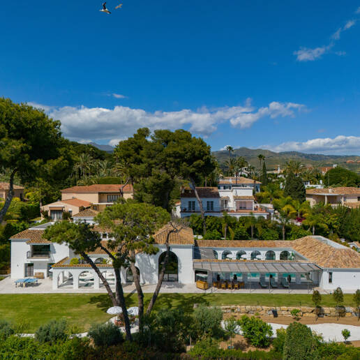 Espectacular villa en Los Monteros a unos metros de la playa