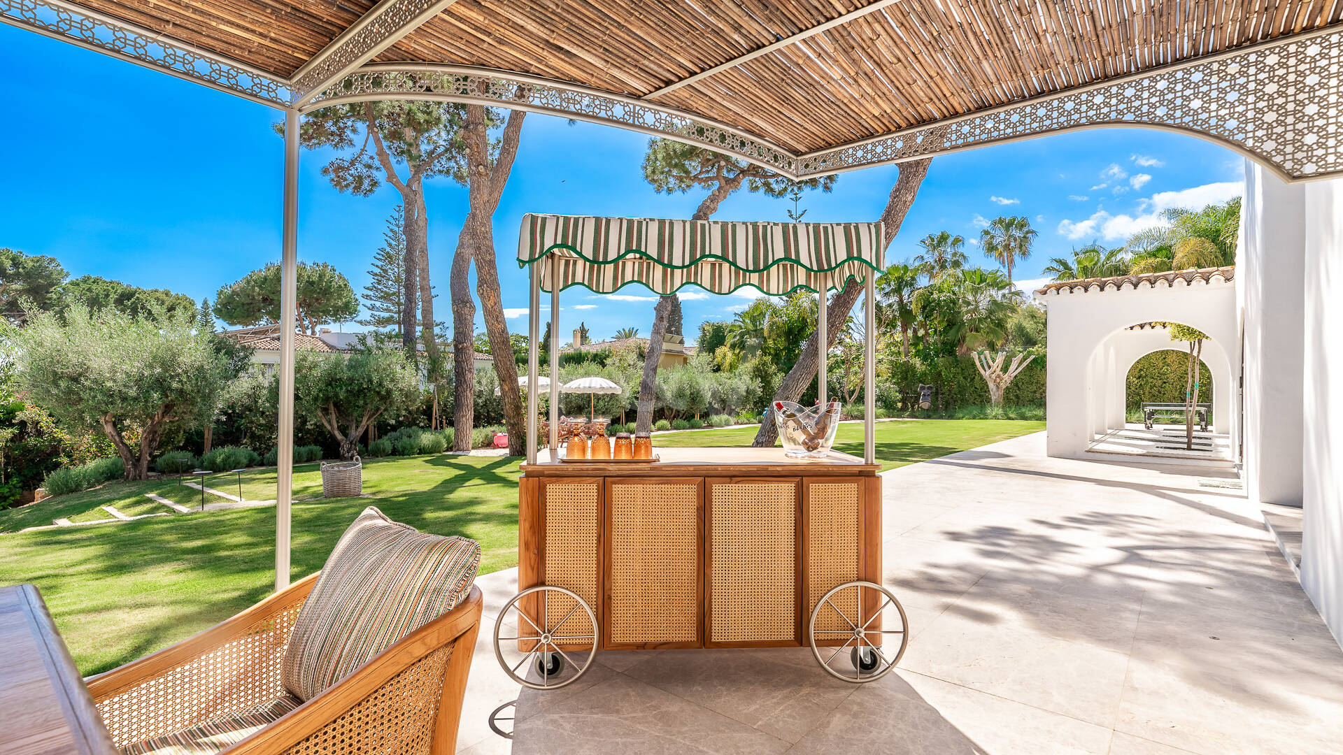 Espectacular villa en Los Monteros a unos metros de la playa