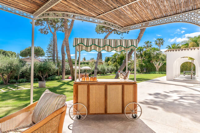 Espectacular villa en Los Monteros a unos metros de la playa