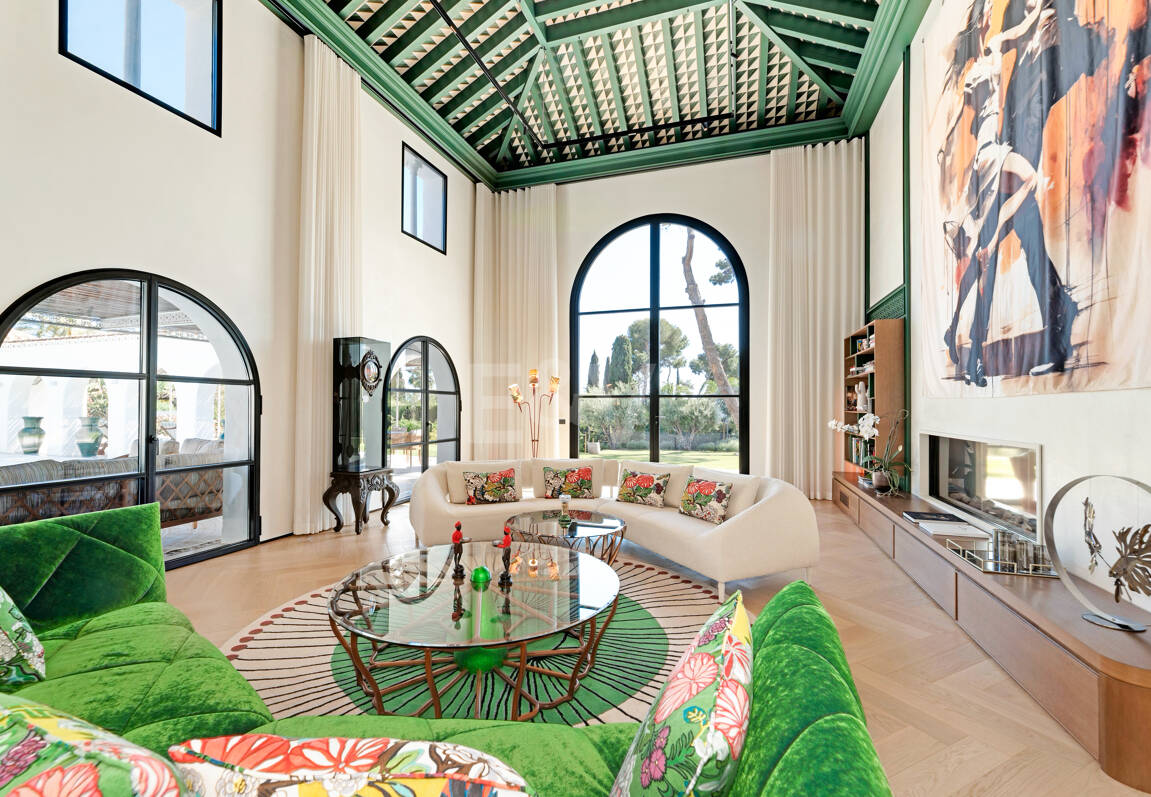 Espectacular villa en Los Monteros a unos metros de la playa