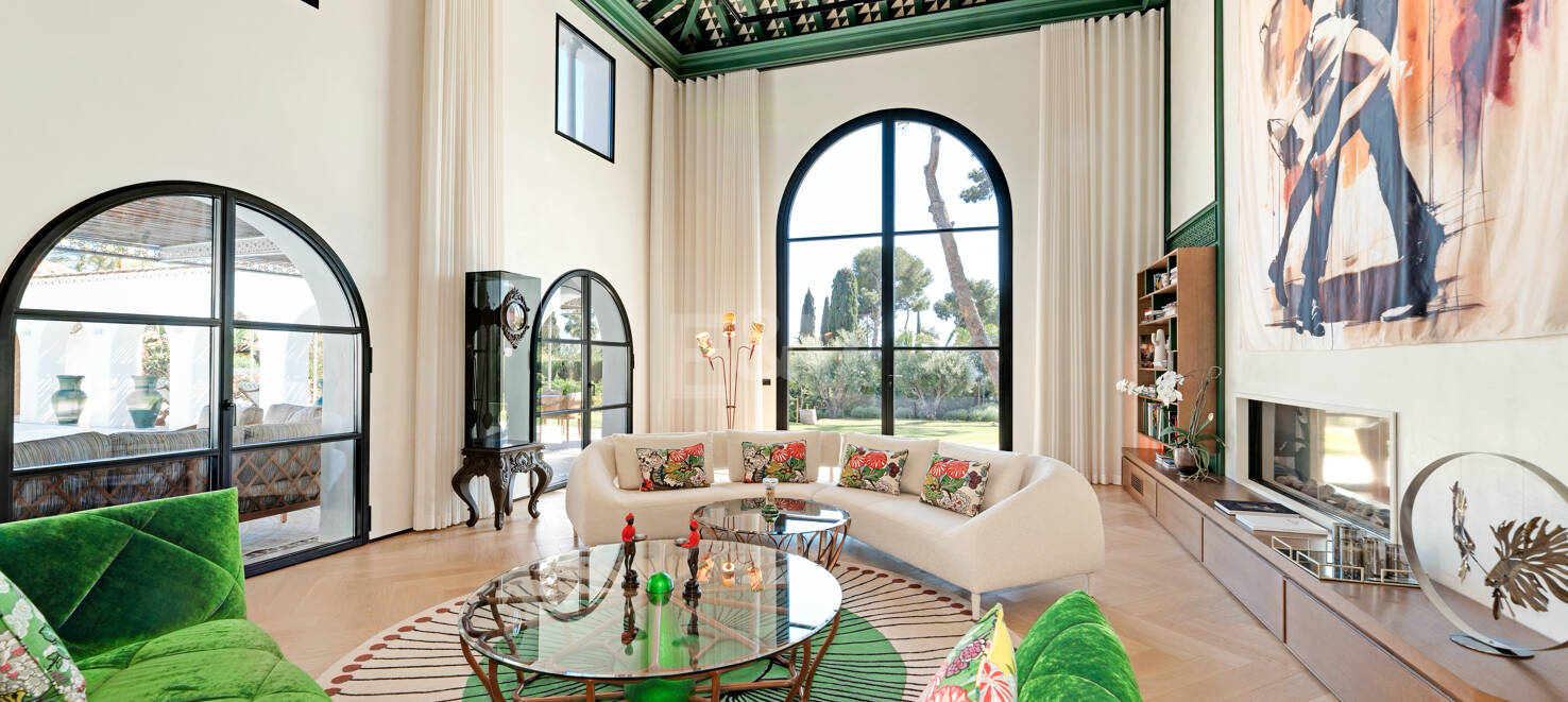 Plus spectaculaire Villa à Los Monteros, à quelques pas de la plage