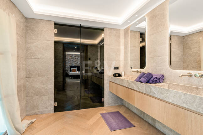 Espectacular villa en Los Monteros a unos metros de la playa