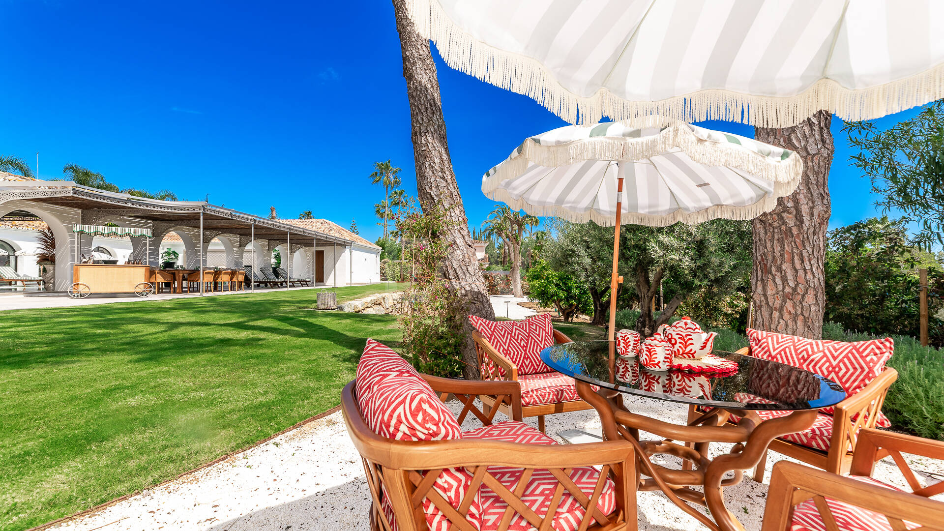 Espectacular villa en Los Monteros a unos metros de la playa