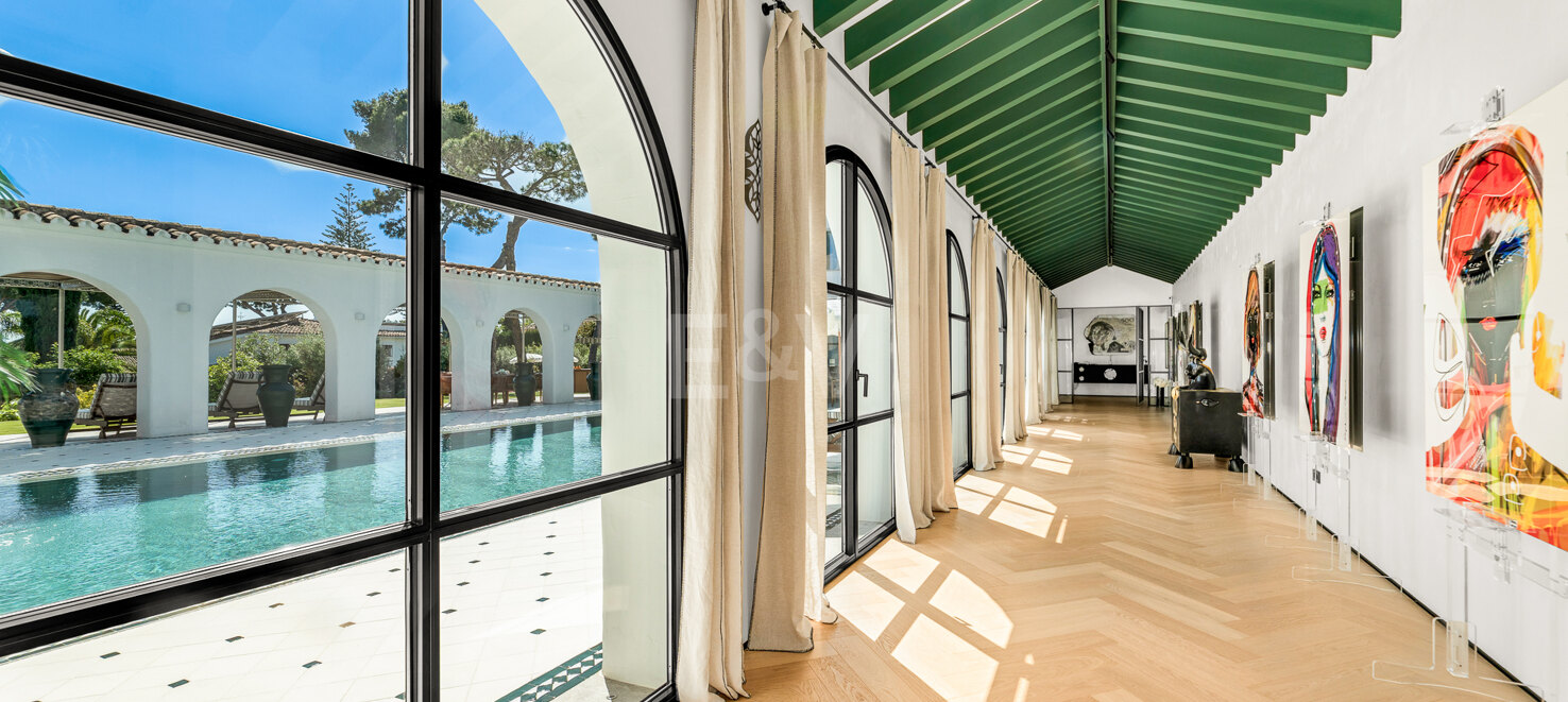 Die spektakulärste Villa in Los Monteros – nur wenige Schritte vom Strand entfernt