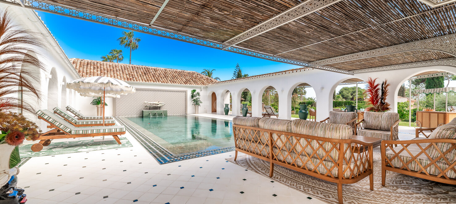 Die spektakulärste Villa in Los Monteros – nur wenige Schritte vom Strand entfernt