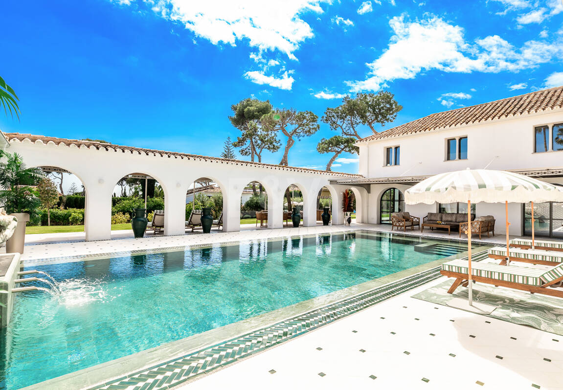 Espectacular villa en Los Monteros a unos metros de la playa