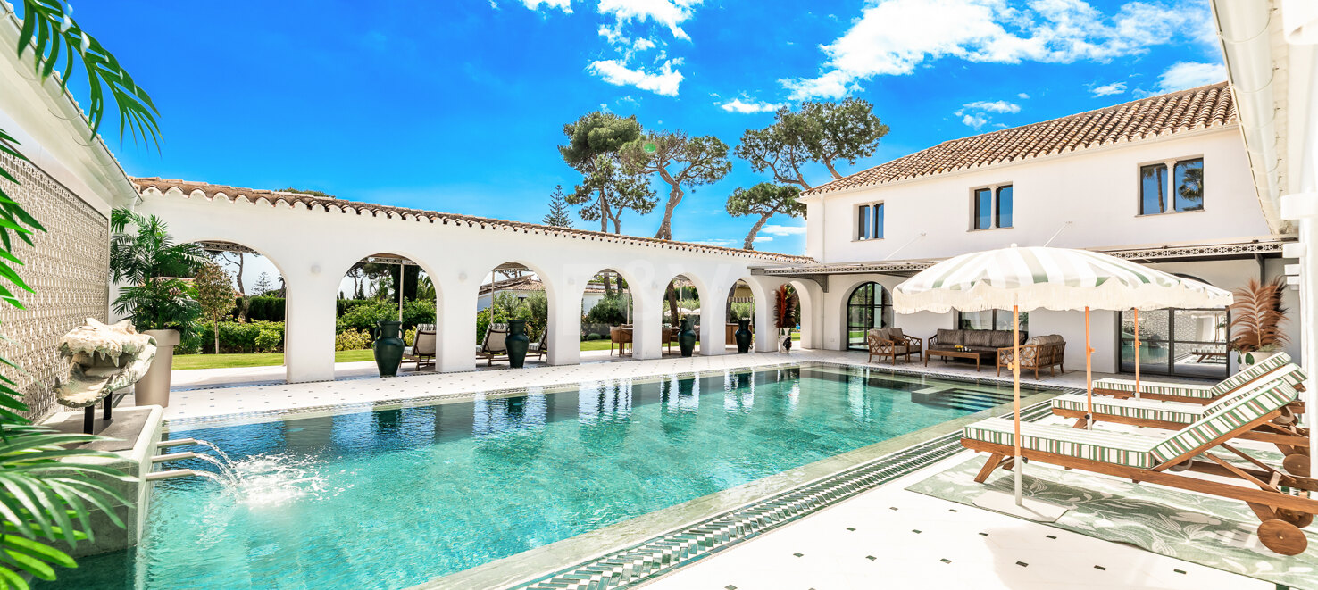 Die spektakulärste Villa in Los Monteros – nur wenige Schritte vom Strand entfernt