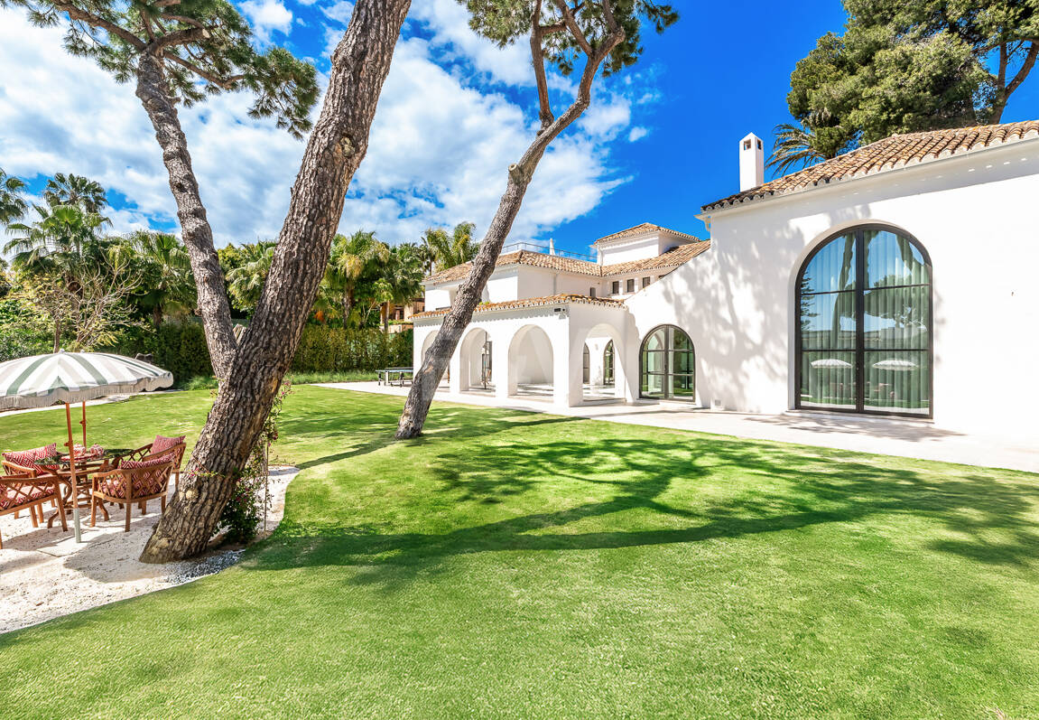 Espectacular villa en Los Monteros a unos metros de la playa
