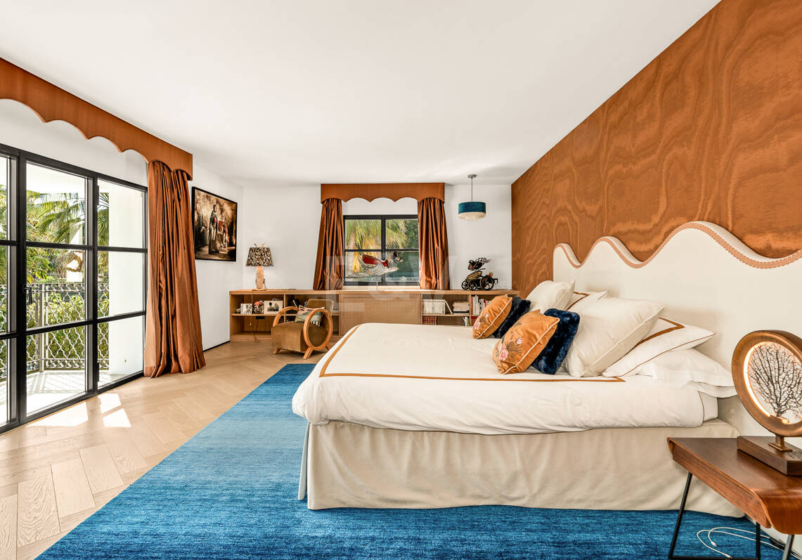 Plus spectaculaire Villa à Los Monteros, à quelques pas de la plage