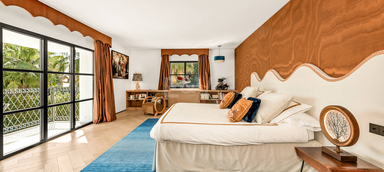 Plus spectaculaire Villa à Los Monteros, à quelques pas de la plage