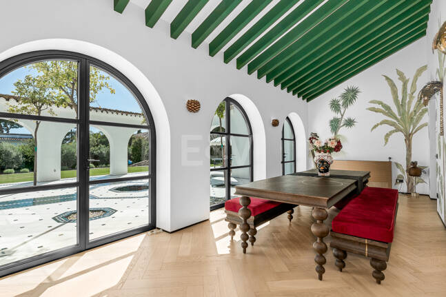 Espectacular villa en Los Monteros a unos metros de la playa